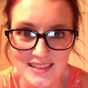 Meet your Posher, Caitlin